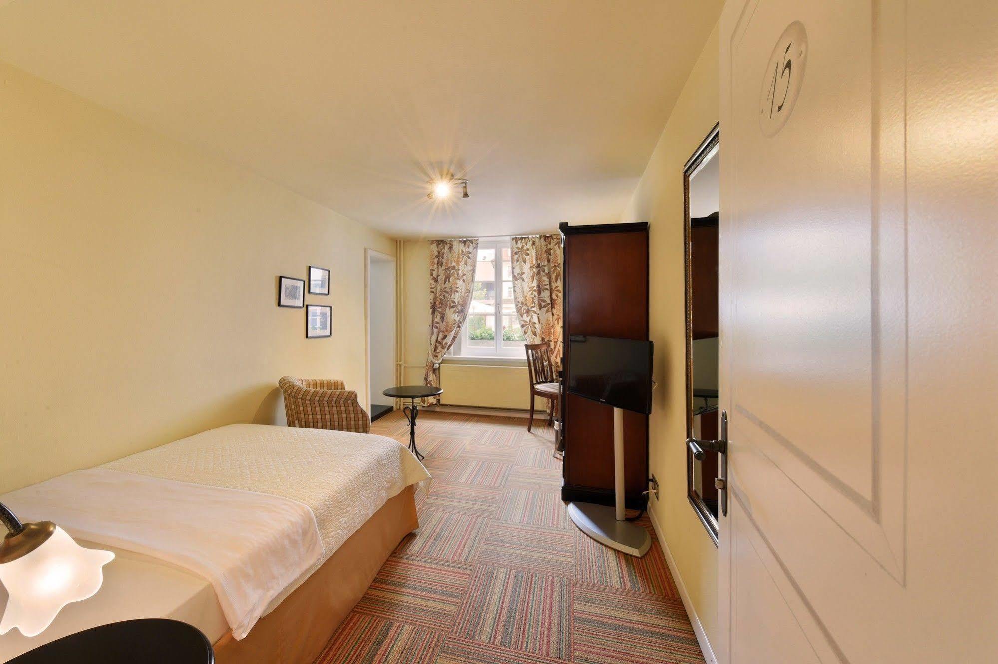 Romantik Hotel Schwan Horgen Zewnętrze zdjęcie